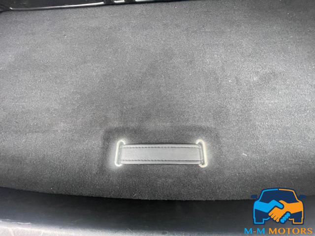 LAND ROVER Range Rover Velar usata, con Telecamera per parcheggio assistito