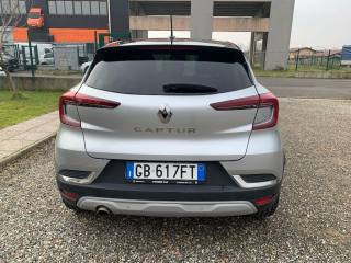 RENAULT Captur usata, con Autoradio