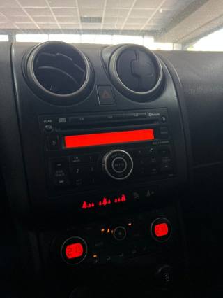 NISSAN Qashqai usata, con Boardcomputer