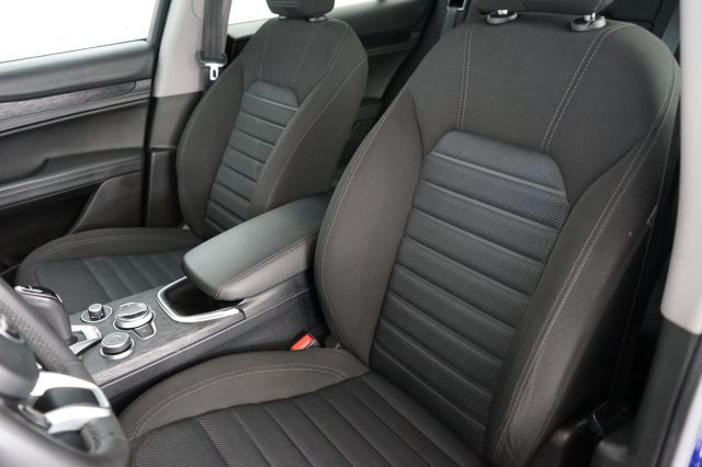 ALFA ROMEO Stelvio usata, con Autoradio