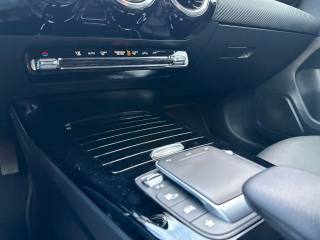 MERCEDES-BENZ A 180 usata, con USB
