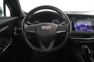 CADILLAC XT4 usata 8