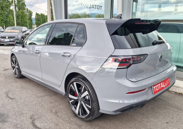VOLKSWAGEN Golf usata, con Autoradio