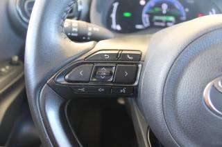 TOYOTA Yaris usata, con Specchietti laterali elettrici