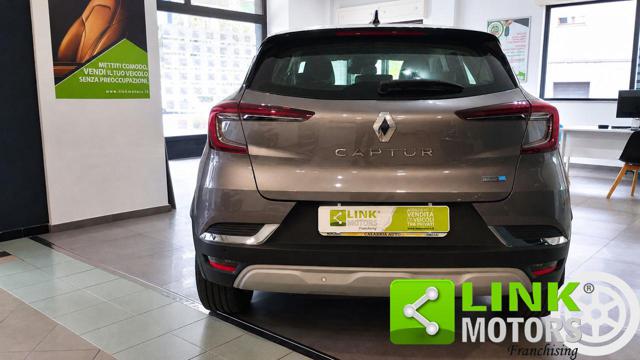 RENAULT Captur usata 17
