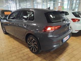 VOLKSWAGEN Golf usata, con Autoradio