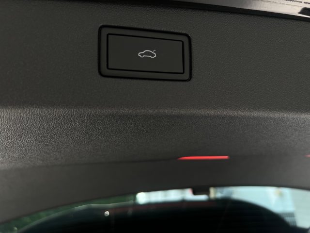 VOLKSWAGEN Tiguan usata, con Portellone posteriore elettrico