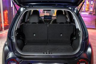 HYUNDAI INSTER usata, con Controllo automatico clima