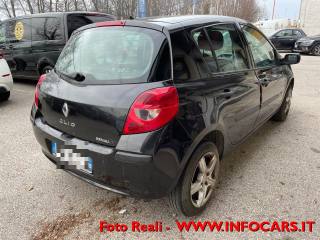 RENAULT Clio usata, con Airbag laterali