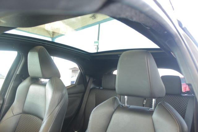 TOYOTA Yaris usata, con Bluetooth