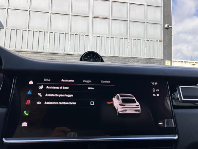 PORSCHE Cayenne usata, con Park Distance Control