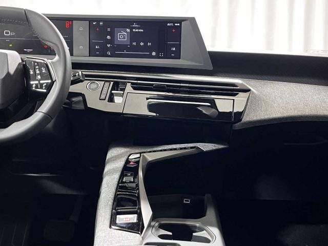 PEUGEOT 5008 usata, con Bracciolo