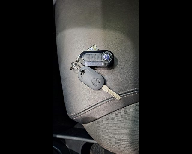 LANCIA Ypsilon usata 32
