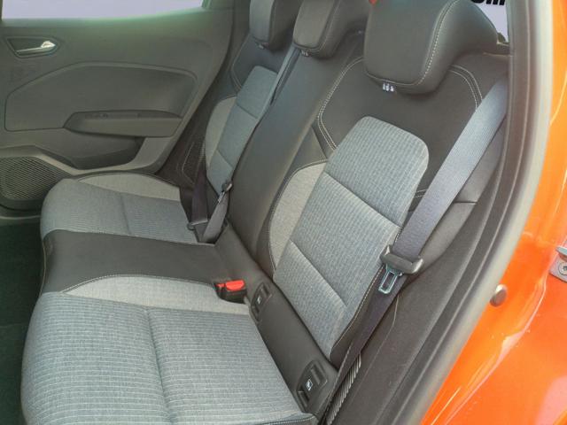 RENAULT Clio usata, con Controllo automatico clima