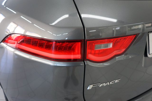 JAGUAR F-Pace usata, con Autoradio digitale