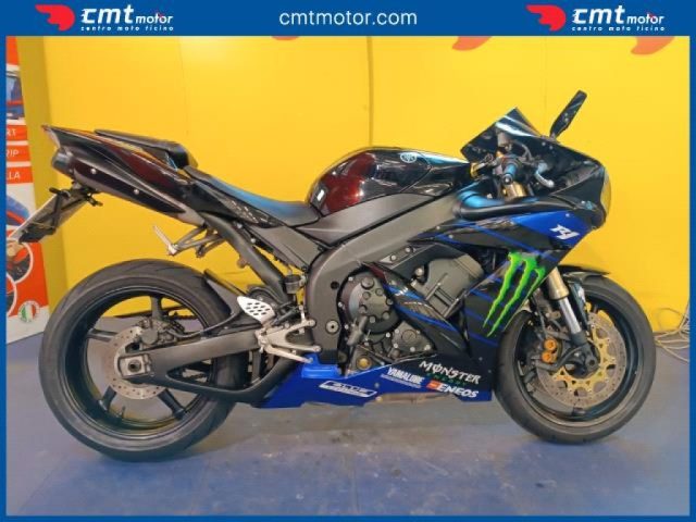 YAMAHA YZF R1 usata 0