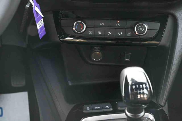 OPEL Corsa usata, con Touch screen