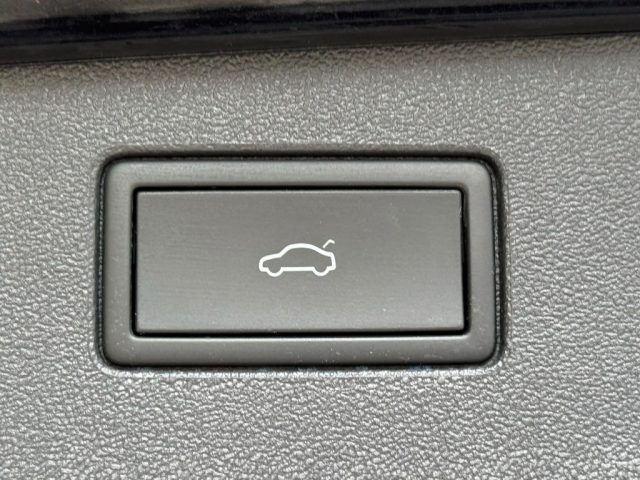 VOLKSWAGEN Tiguan usata, con Climatizzatore