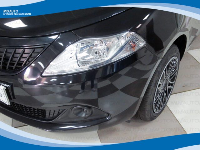 LANCIA Ypsilon usata, con ESP