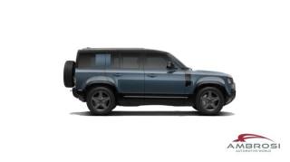 LAND ROVER Defender usata 1