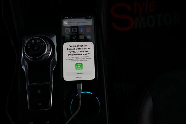 FORD Kuga usata, con Monitoraggio pressione pneumatici