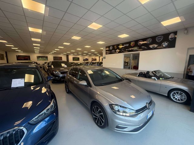 VOLKSWAGEN Golf usata, con Airbag Passeggero