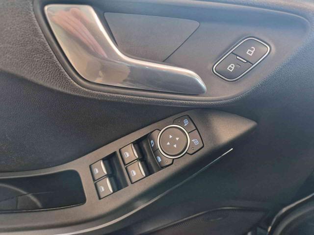 FORD Fiesta usata, con Servosterzo
