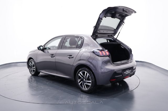 PEUGEOT 208 usata, con Airbag testa
