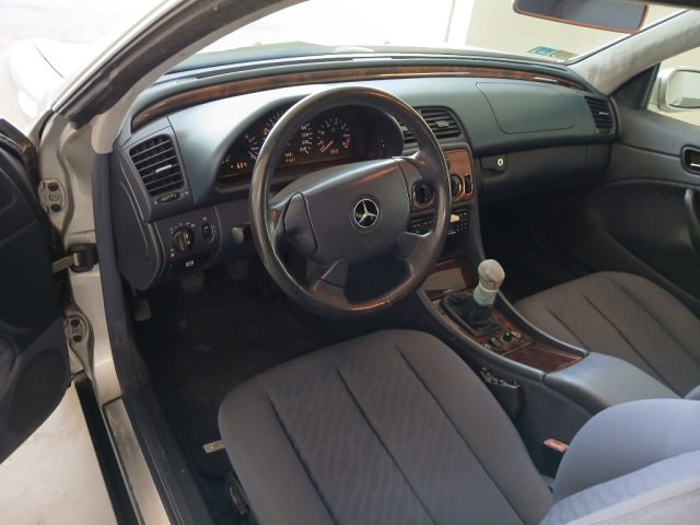 MERCEDES-BENZ CLK 200 usata, con Climatizzatore