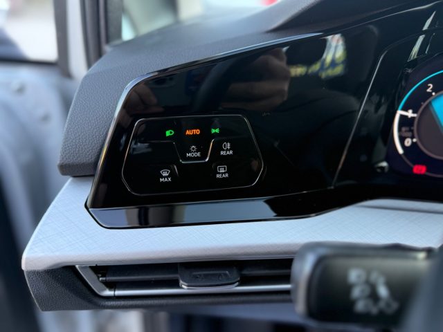 VOLKSWAGEN Golf usata, con Sensori di parcheggio posteriori