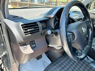 TOYOTA iQ usata, con Fendinebbia