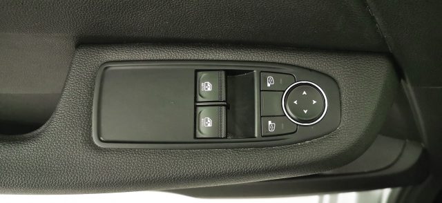 RENAULT Clio usata 46