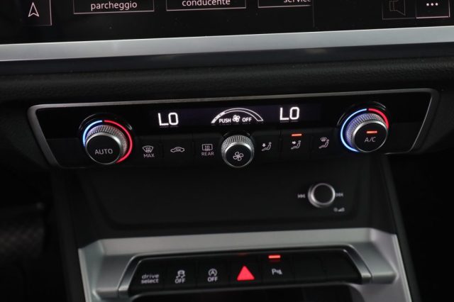AUDI Q3 usata 11