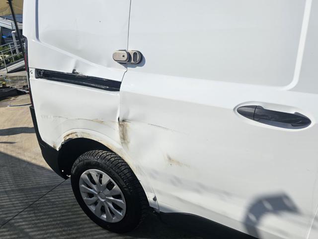 FORD Transit Courier usata, con Park Distance Control