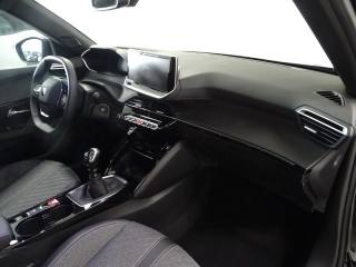 PEUGEOT 2008 usata, con Sedile posteriore sdoppiato