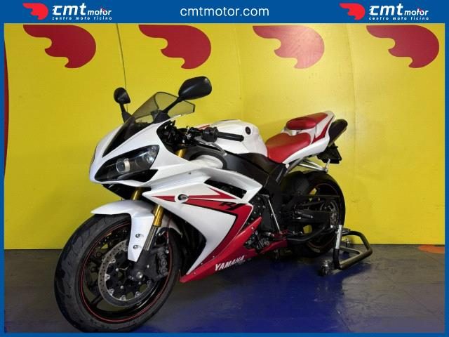 YAMAHA YZF R1 usata 1