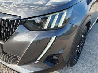 PEUGEOT 2008 usata, con Boardcomputer