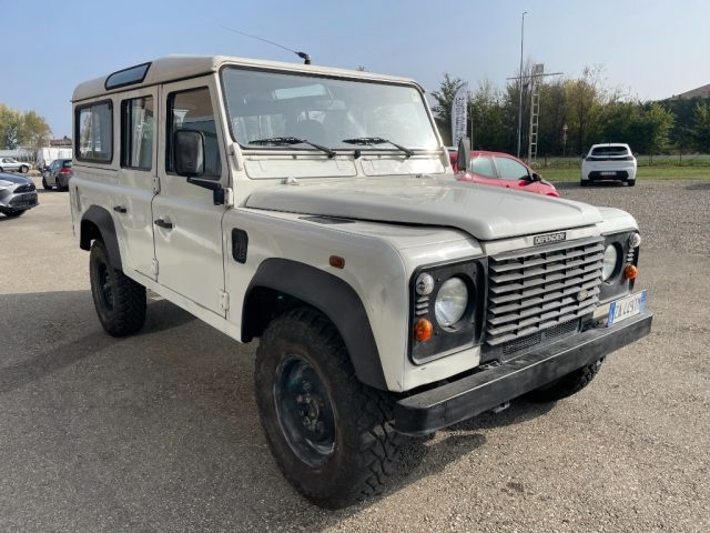 LAND ROVER Defender usata 5