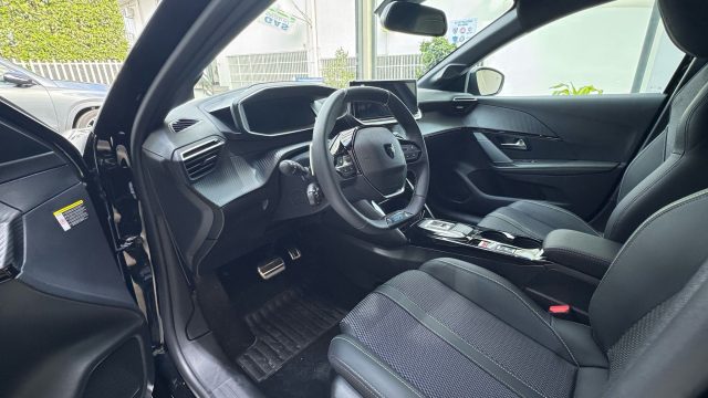 PEUGEOT 208 usata, con Sistema di navigazione