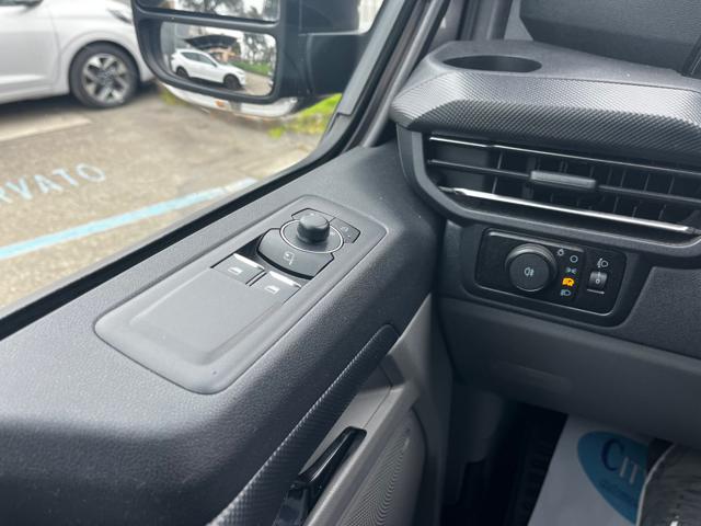 FORD Tourneo Custom usata, con Autoradio