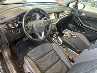 OPEL Astra usata, con Park Distance Control