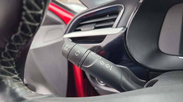 OPEL Corsa usata, con Volante multifunzione