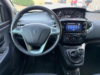 LANCIA Ypsilon usata, con ESP