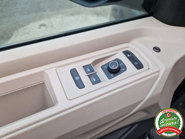 VOLKSWAGEN Multivan usata, con Vetri oscurati