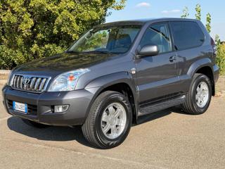 TOYOTA Land Cruiser usata, con Autoradio