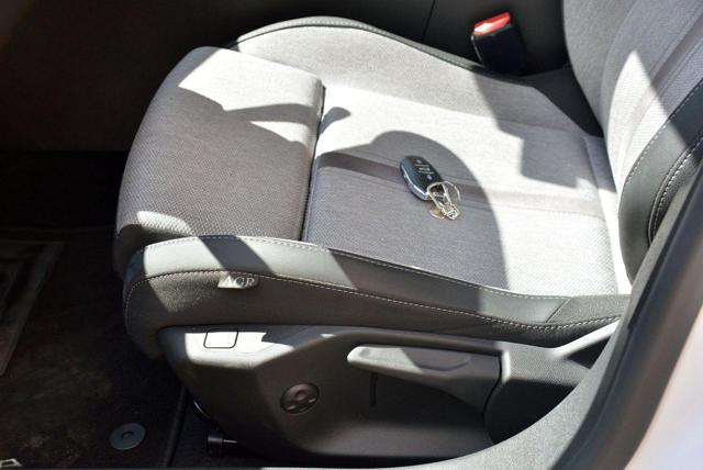 OPEL Astra usata, con Telecamera per parcheggio assistito
