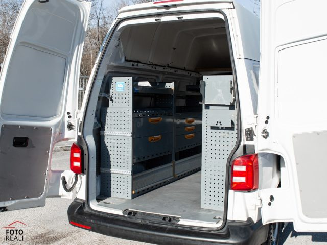 VOLKSWAGEN Transporter usata, con Controllo trazione