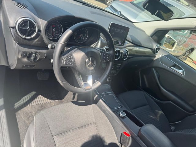 MERCEDES-BENZ B 180 usata, con Controllo trazione