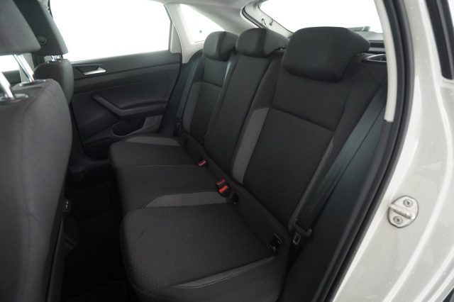 VOLKSWAGEN Taigo usata 9