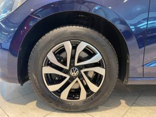 VOLKSWAGEN Touran usata, con Park Distance Control